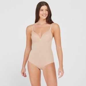 Assets by Spanx Bodysuit Shapewear - Neutral Medium